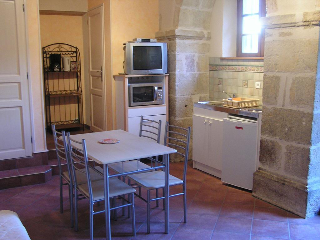 Chez Bernard Et Michele Villa Manglieu Exterior photo